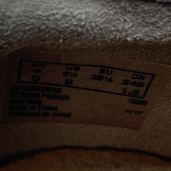 Clarks Unstructured Trish Bone Taupe Suede Penny Loafer Size 8.5. MCL3937B - Picture 5 of 10